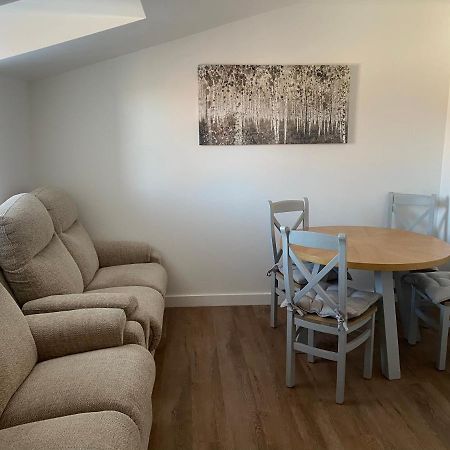 2 Bedroom Central Apartment 利克 外观 照片